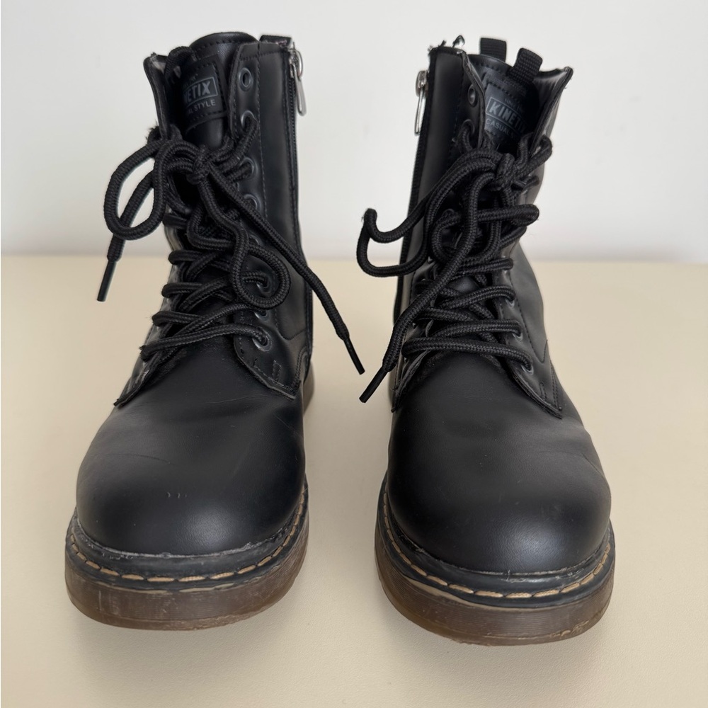Kinetix Black Leather Boots size 5 US
